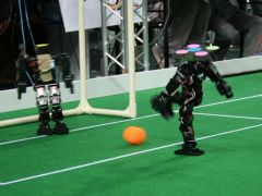 [ヒト型ロボット]