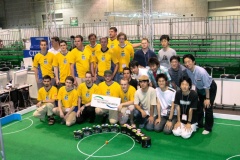 vienna cubesチーム（オーストリア）との試合後の記念撮影