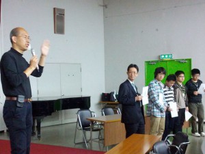 2013-05-11 09.32.35