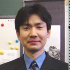 鴻巣敏之先生の顔写真
